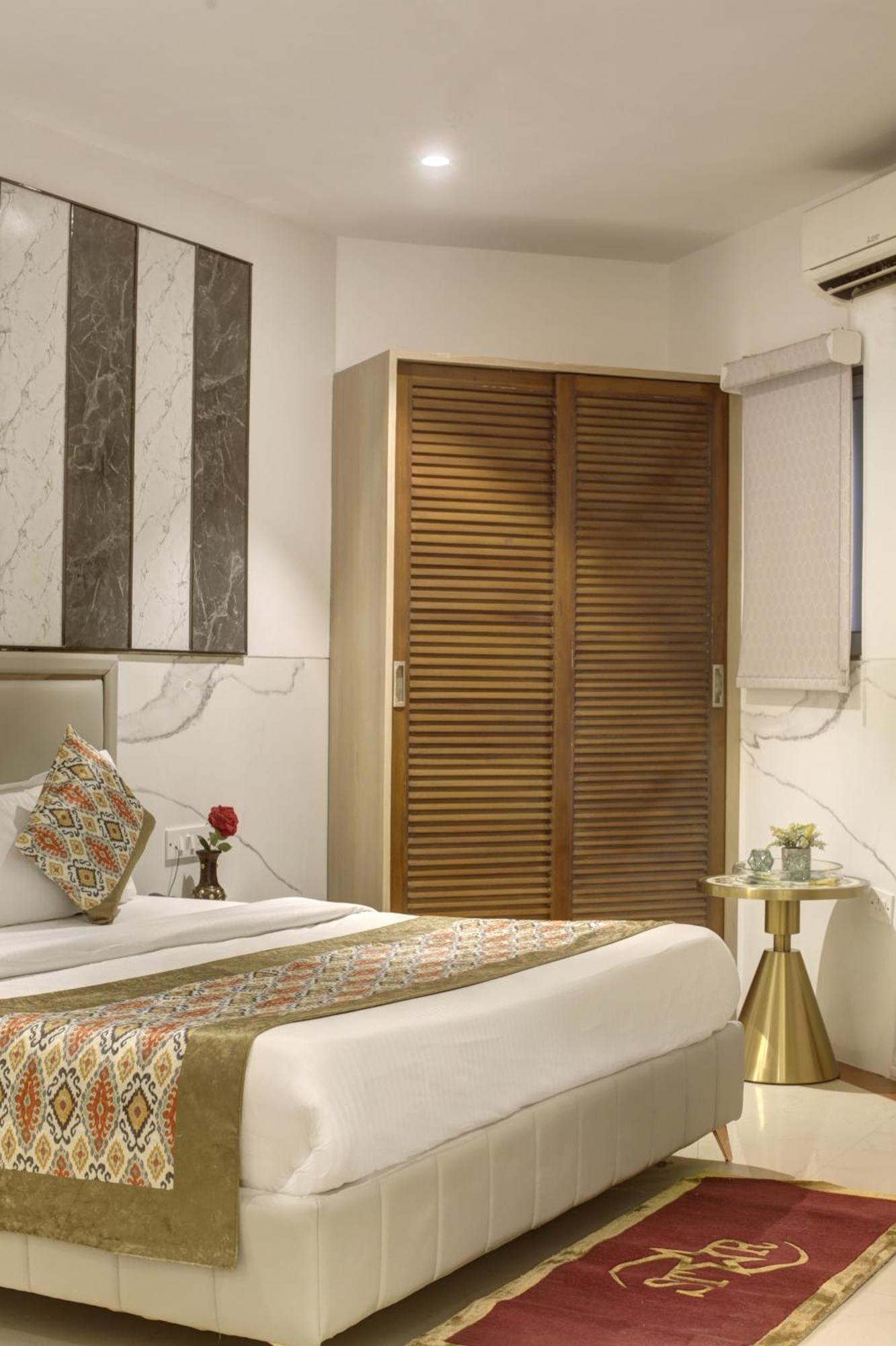 Delhi 37 By Star Group 4*
