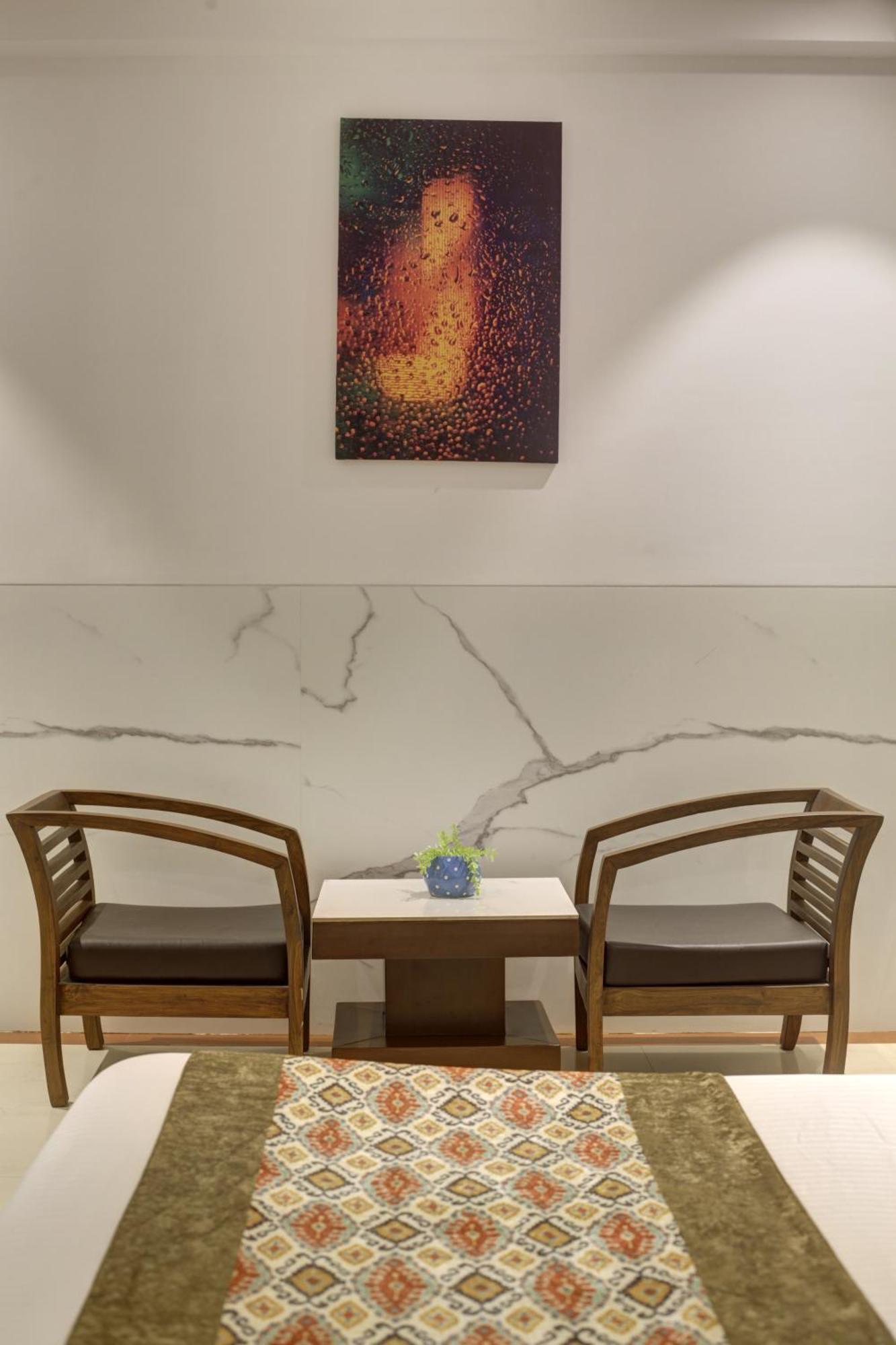 Delhi 37 By Star Group