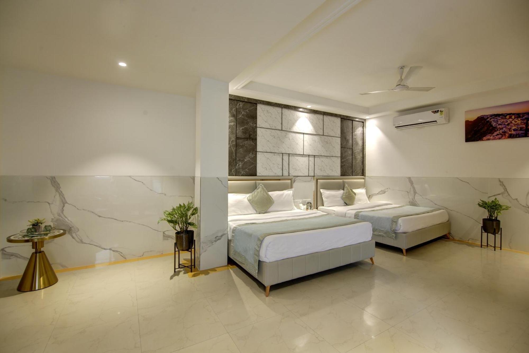 Hotel Delhi 37 By Star Group 4*