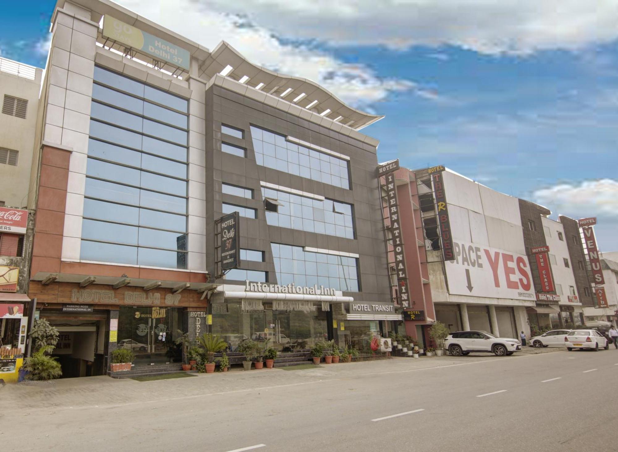 Delhi 37 By Star Group Hotel 4*