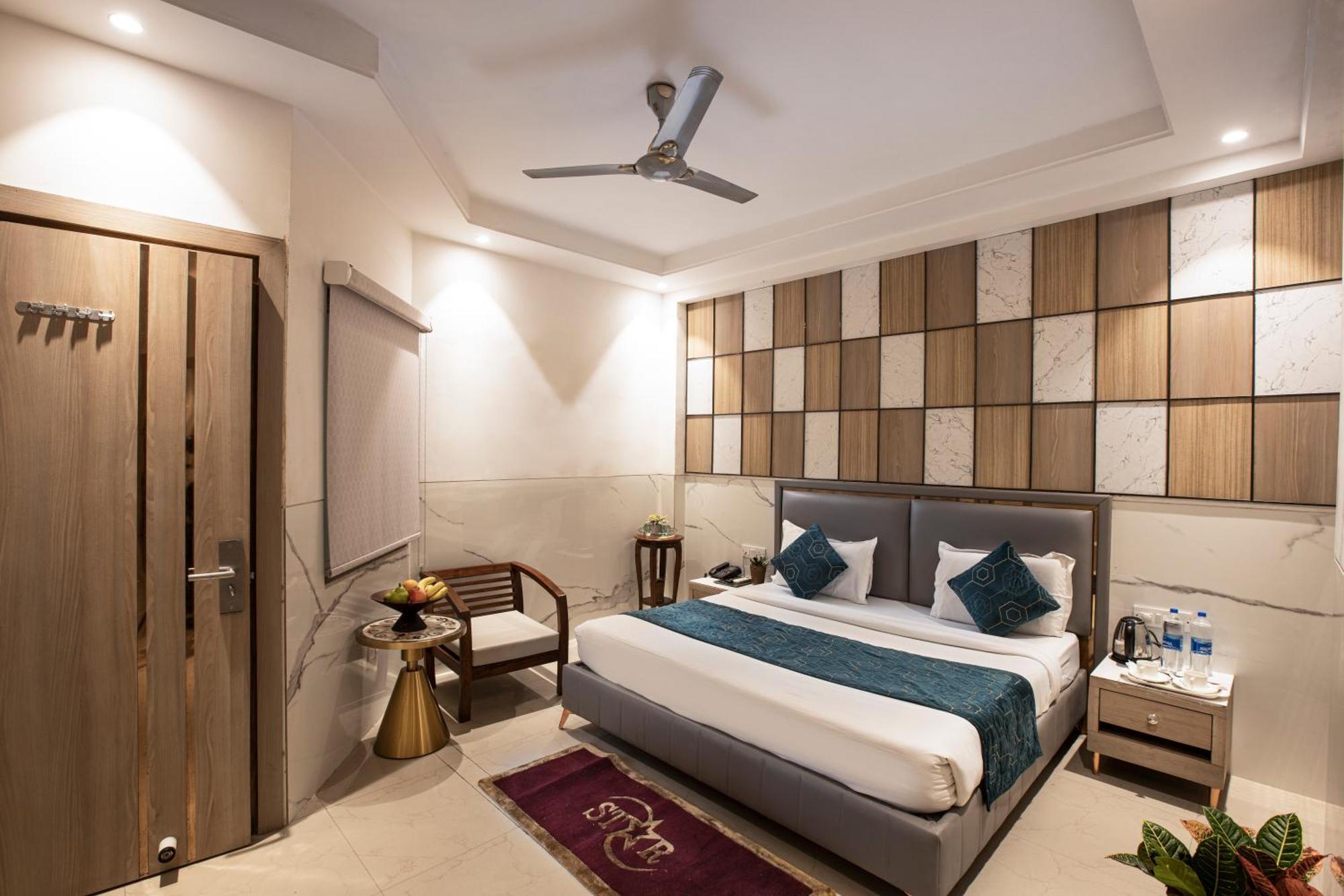 Delhi 37 By Star Group 4*