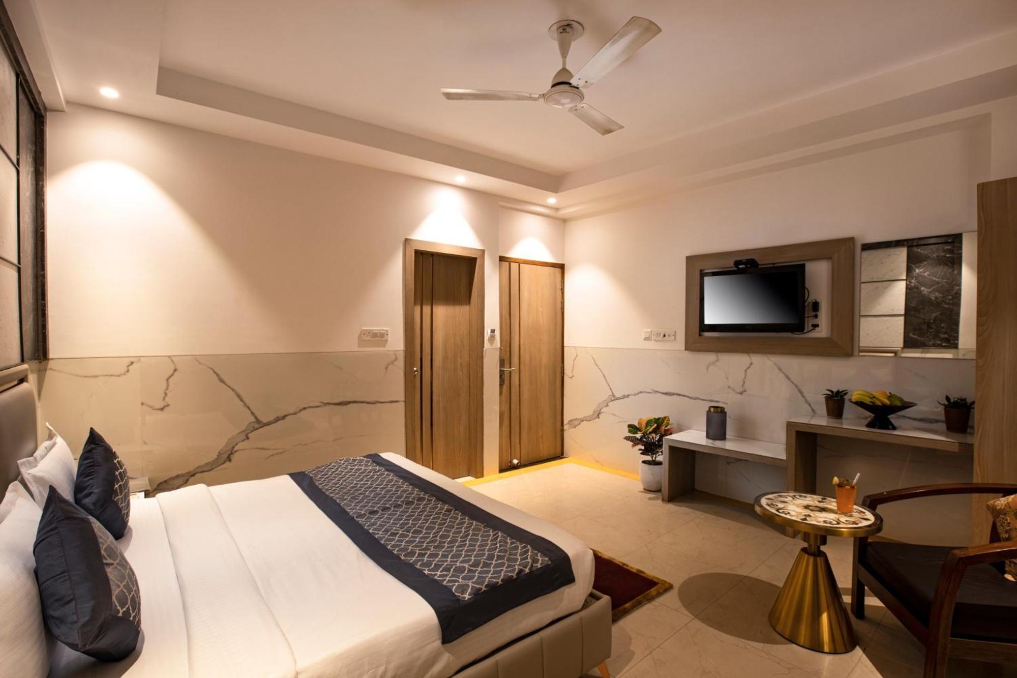 Delhi 37 By Star Group Hotel 4*