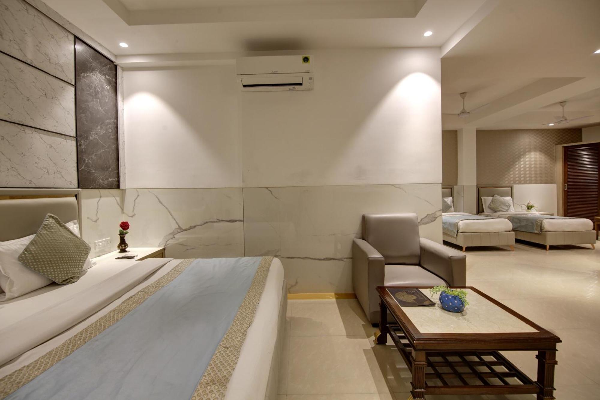 Delhi 37 By Star Group Hotel 4*